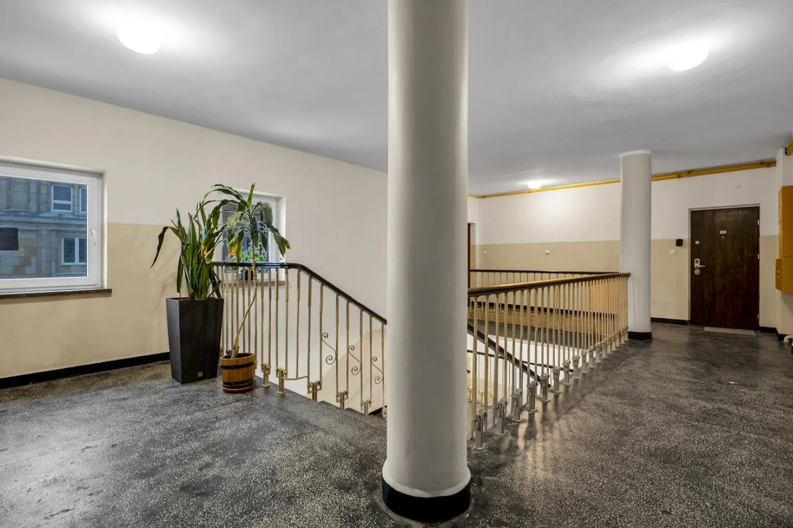 Metro Politechnika 3-Bedroom Apartment Warsaw